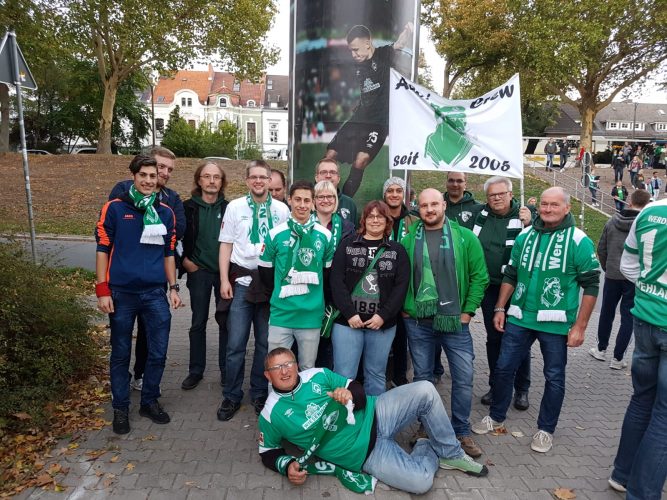Heimspiel gegen Wolfsburg: Geflüchtete folgten Fanclub-Einladung